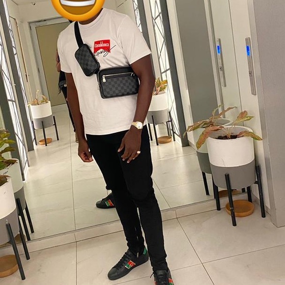 Louis Vuitton Scott Messenger Bag - Picture 9 of 9